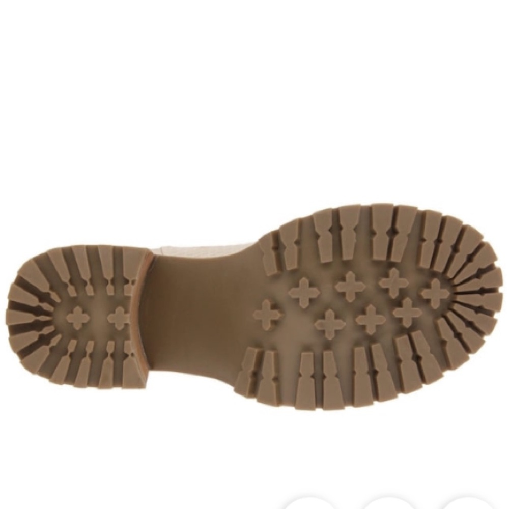 Nwot Platform Chelsea Python Ankle Boot - image 5